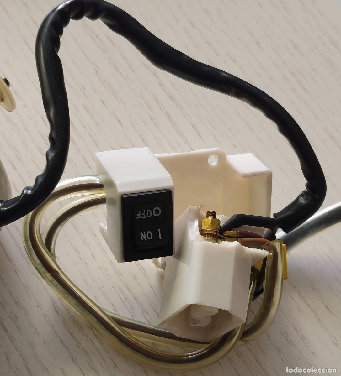 Segunda mano: MOTOR PARA M&Aacute;QUINA DE COSER CON PEDAL, LUZ E INTERRUPTOR - Foto 7