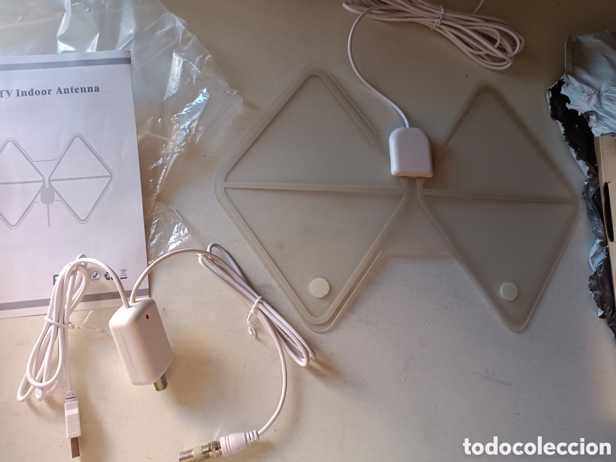 Segunda mano: Antena de television con amplificador - Foto 1