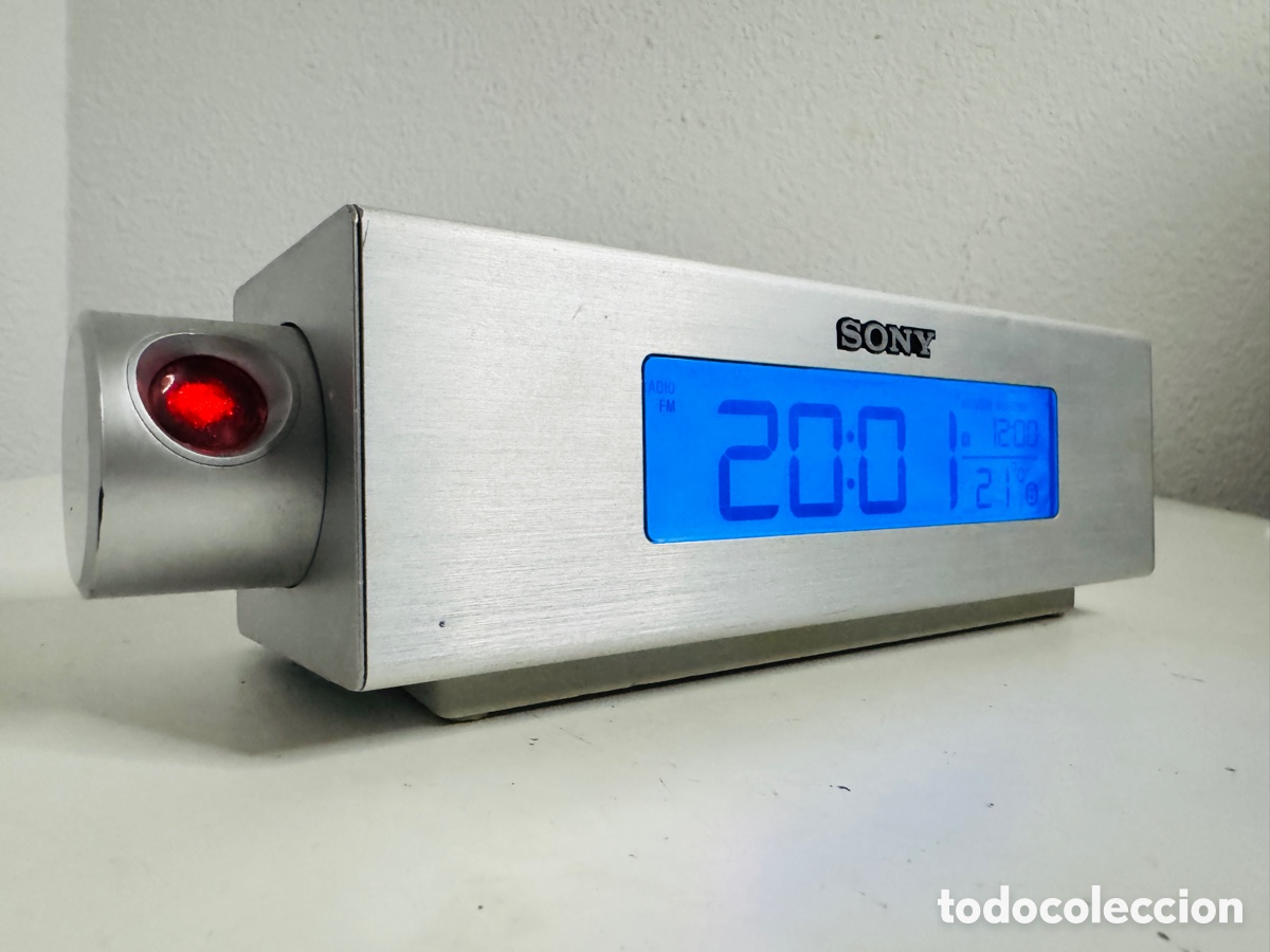 Segunda Mano: Sony Dream Machine ICF-C717PJ Alarm Clock Noise Machine Proyector