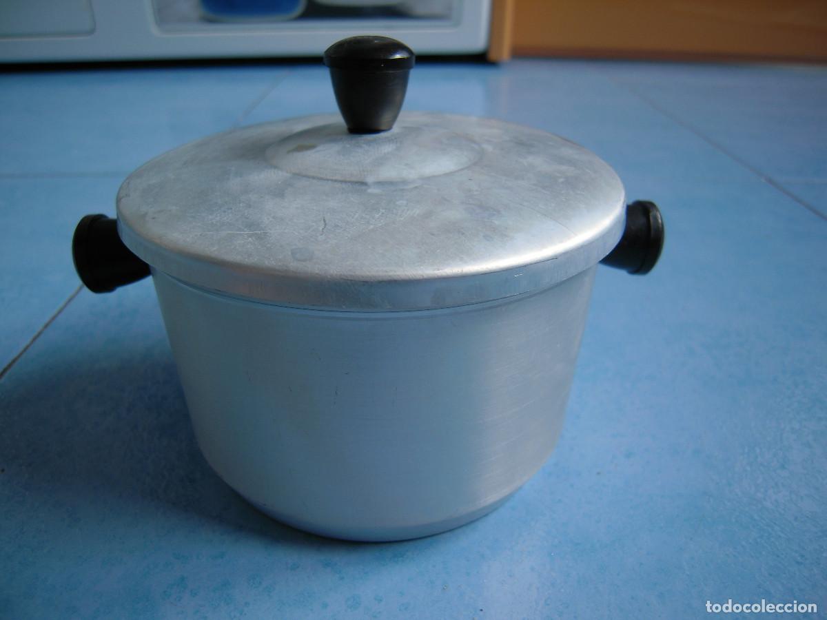 Segunda mano: Azucarero aluminio y pl&aacute;stico vintage - Foto 1