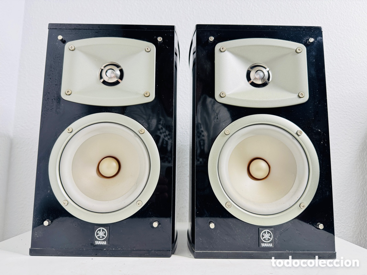 Segunda Mano: Yamaha NS-333 2-Way Bass Bookshelf Home Theater Speakers 150W - Black (Pair)