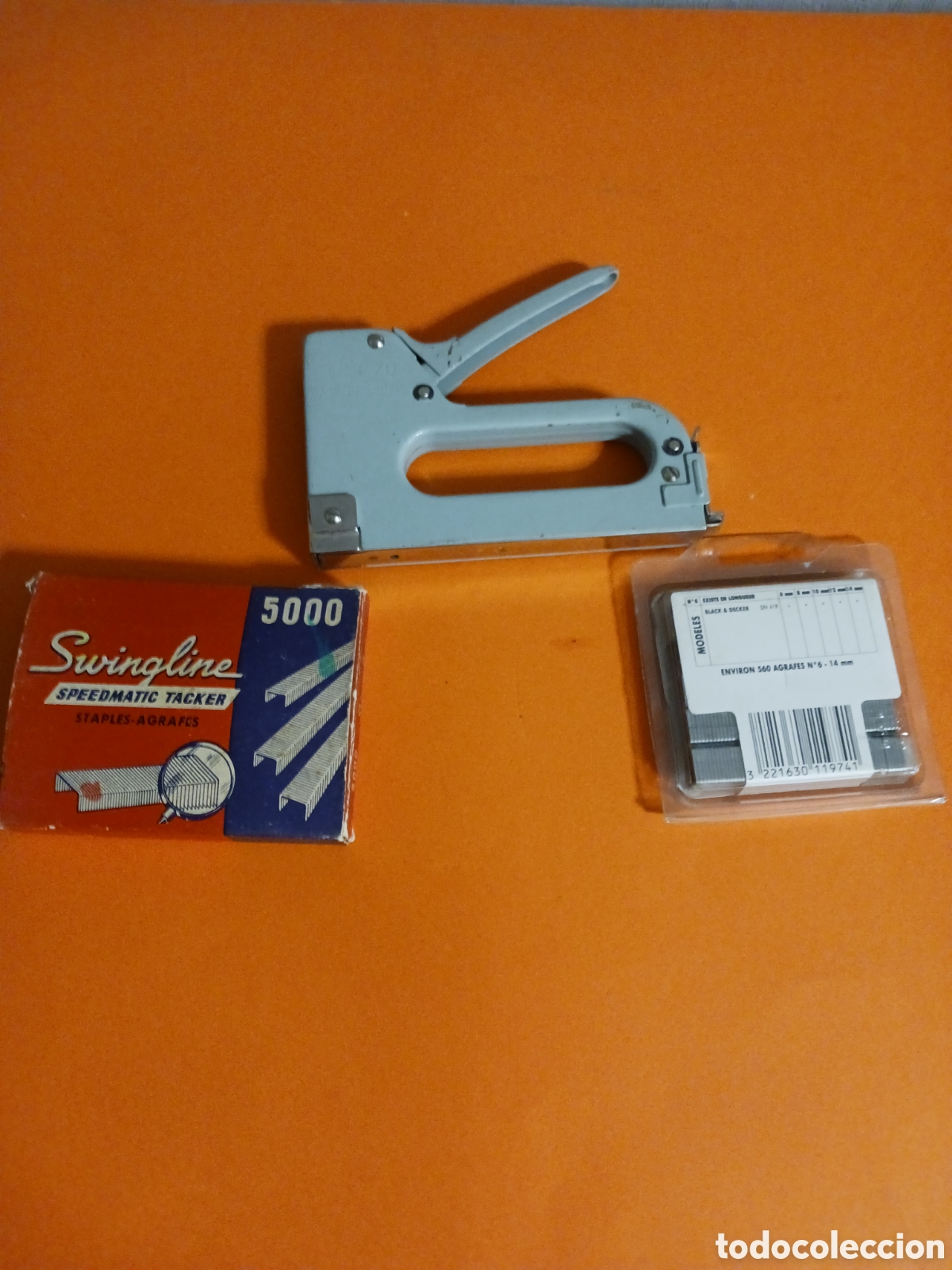 Segunda mano: Grapadora Antigua con dos cajas de grapas - Foto 5