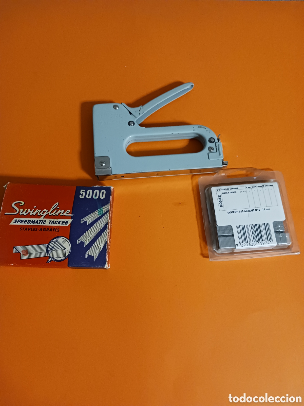 Segunda mano: Grapadora Antigua con dos cajas de grapas - Foto 6