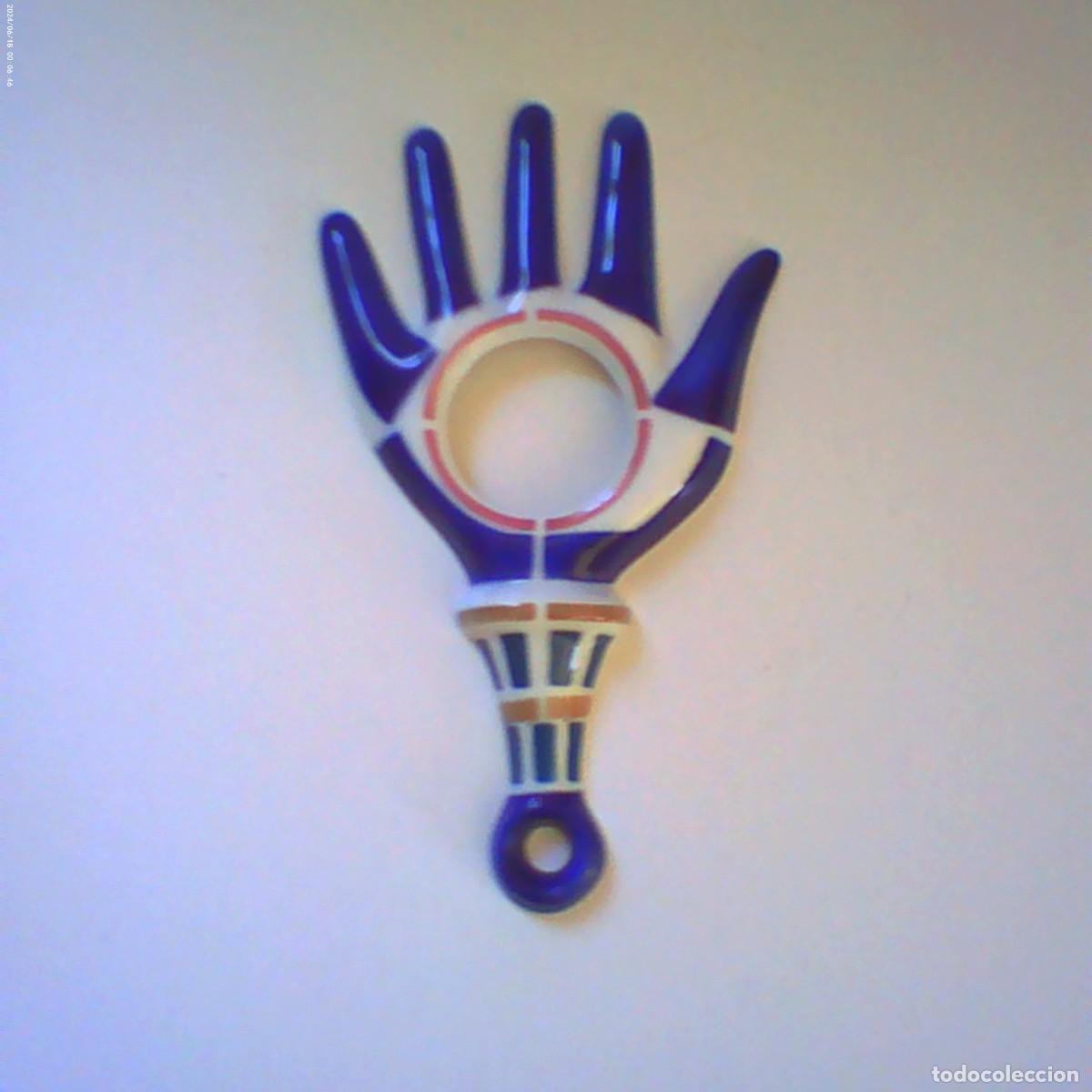 Seconda Mano: mano pieza sargadelos, 20 cm longitud y 95 gr de peso (buen estado)