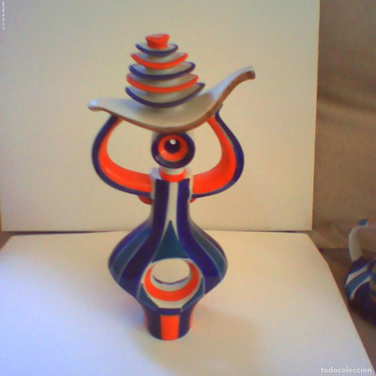 Seconda Mano: mujer sargadelos, 25 cm longitud,/altura 12 cm ancho y 412 gr de peso (buen estado)