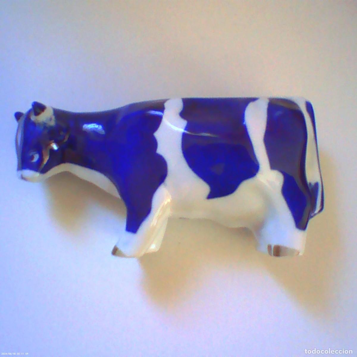 Seconda Mano: figura vaca o toro sargadelos, 21 cm longitud, 10 cm alto y 325 gr de peso (buen estado)