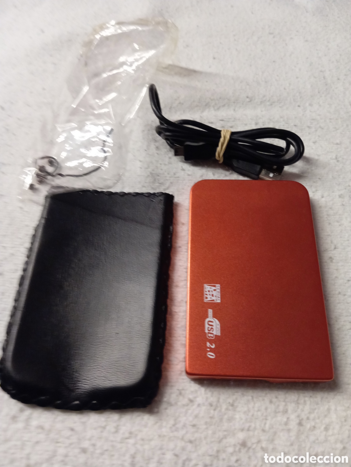 Segunda Mano: Disco Duro Externo Toshiba 250GB USB 2.0 Port&aacute;til 2.5&rdquo; + Cable y Funda monta cualquier disco duro