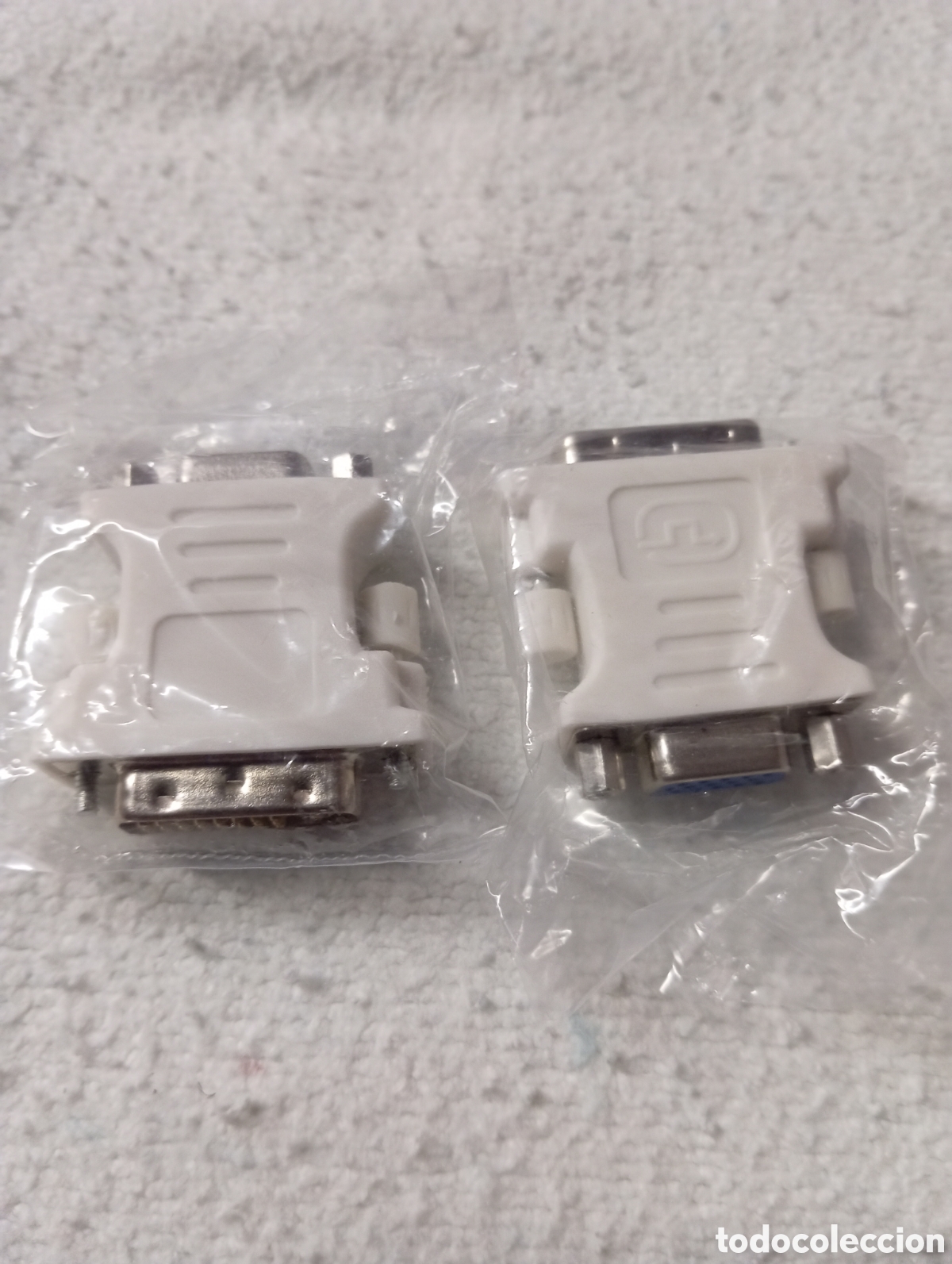 Segunda Mano: Pack de 2 Adaptadores DVI a VGA para Monitor y PC &ndash; Color Blanco