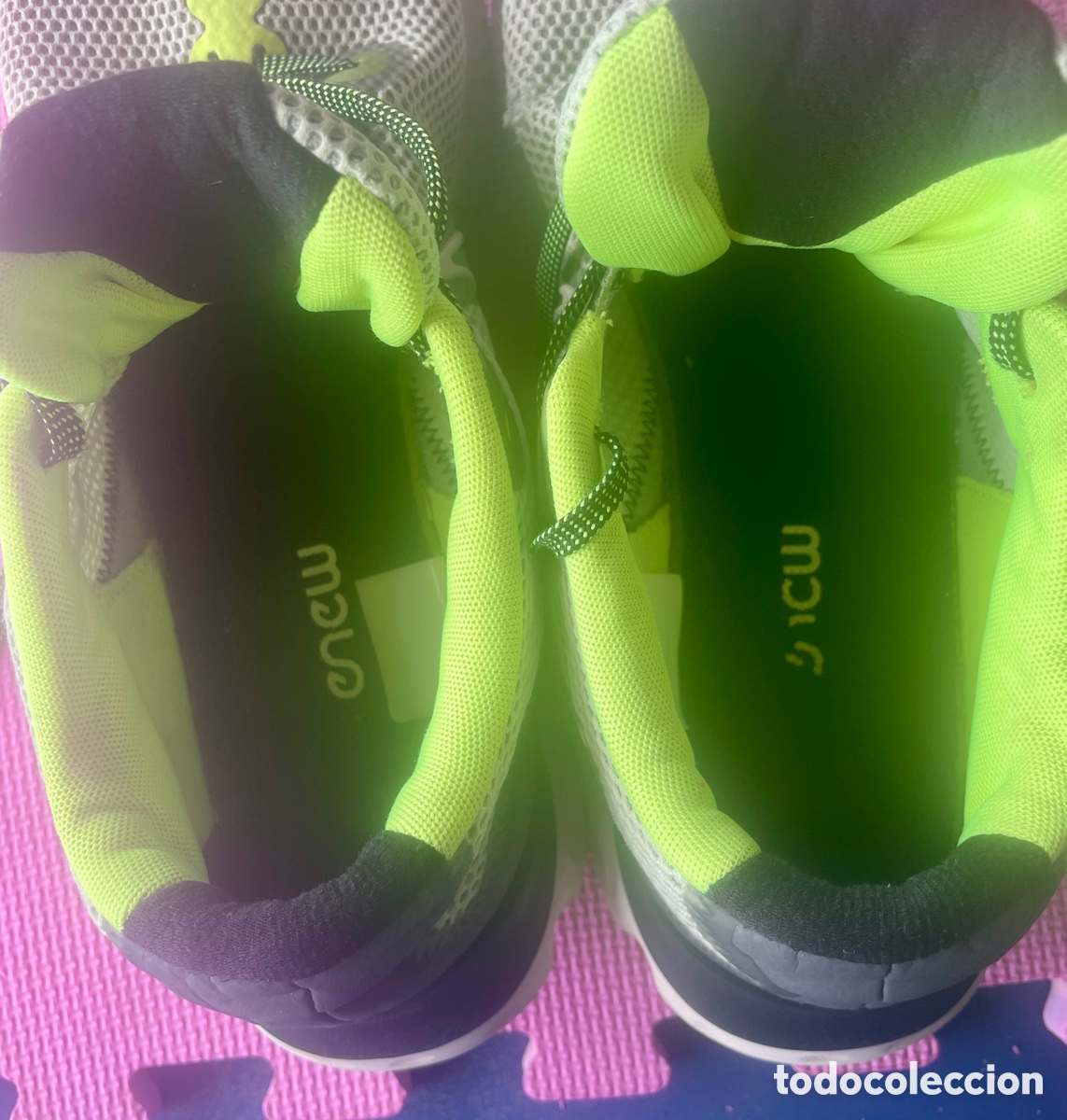 Segunda mano: Nike Renew Run (Talla 46) - Grises y Verde Ne&oacute;n - Foto 2