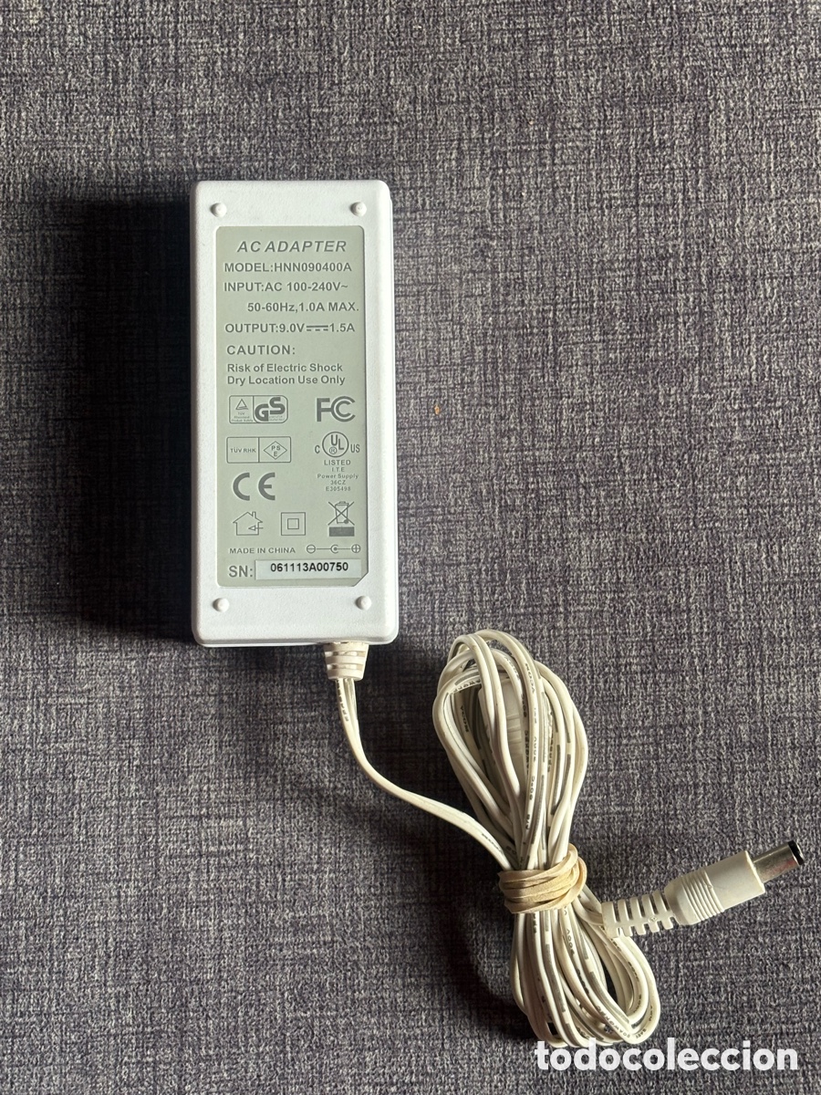 Segunda Mano: Cargador Adaptador AC/DC 9V 1.5A HNN090400A - Centro Positivo - Testeado