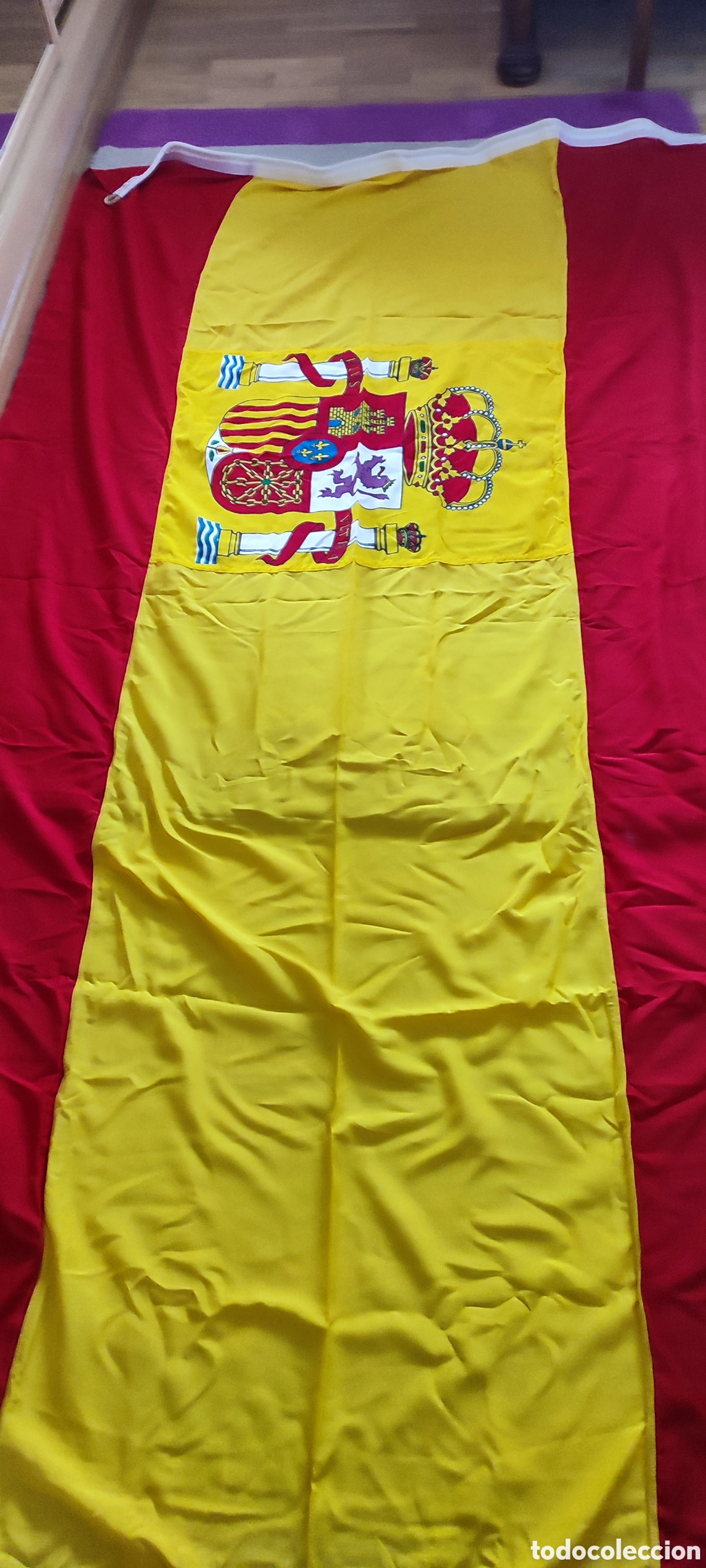 Segunda mano: Gran bandera de Espa&ntilde;a para colgar a estrenar - Foto 1