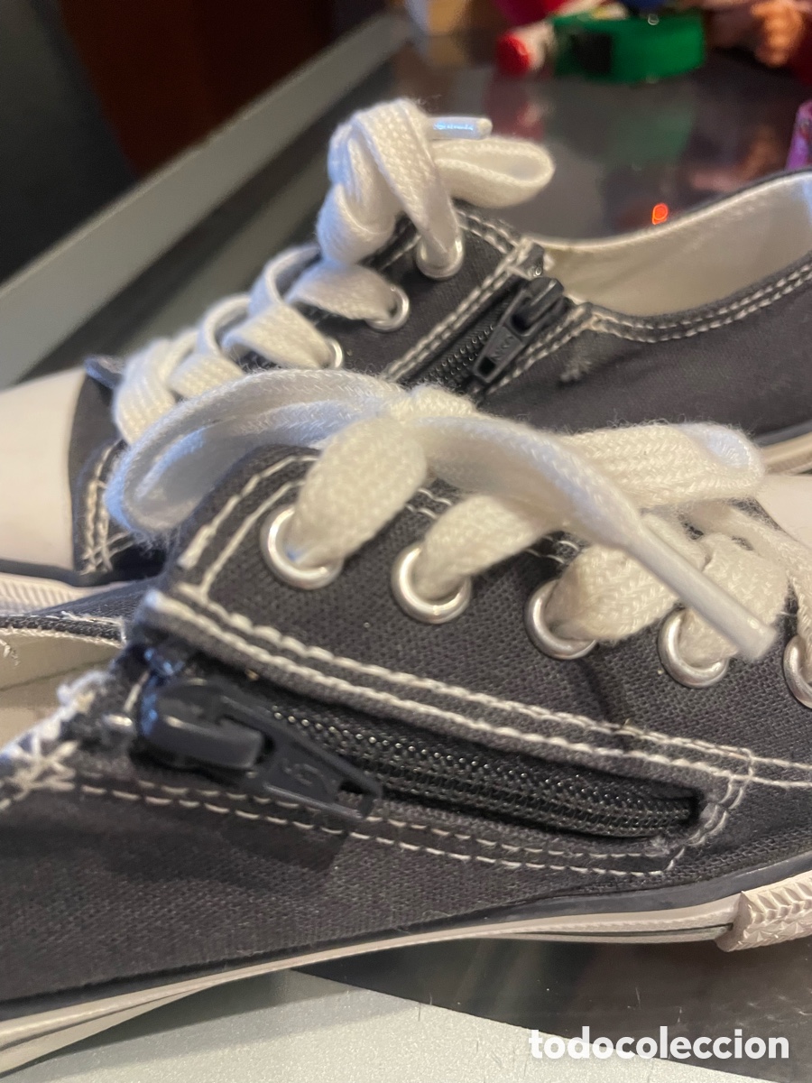 Segunda mano: Zapatillas azul oscuro - Foto 2