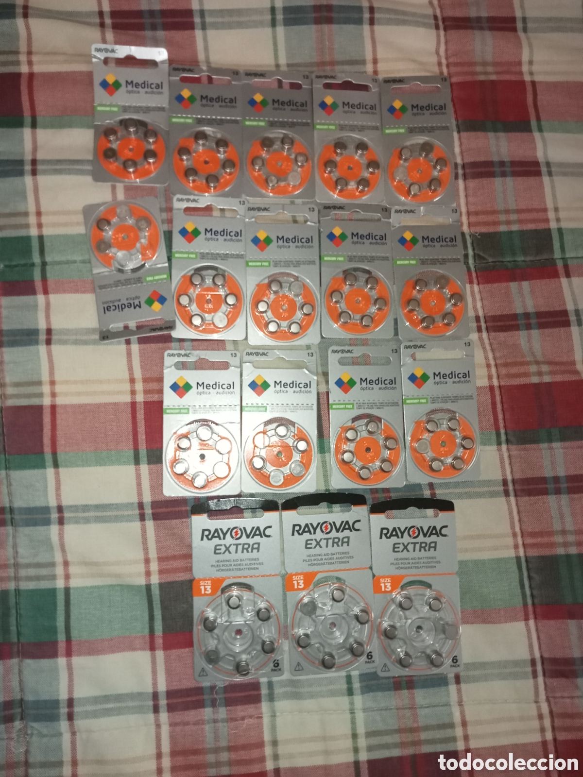 Segunda mano: Pilas para aud&iacute;fonos en estuche cerrado - Foto 1
