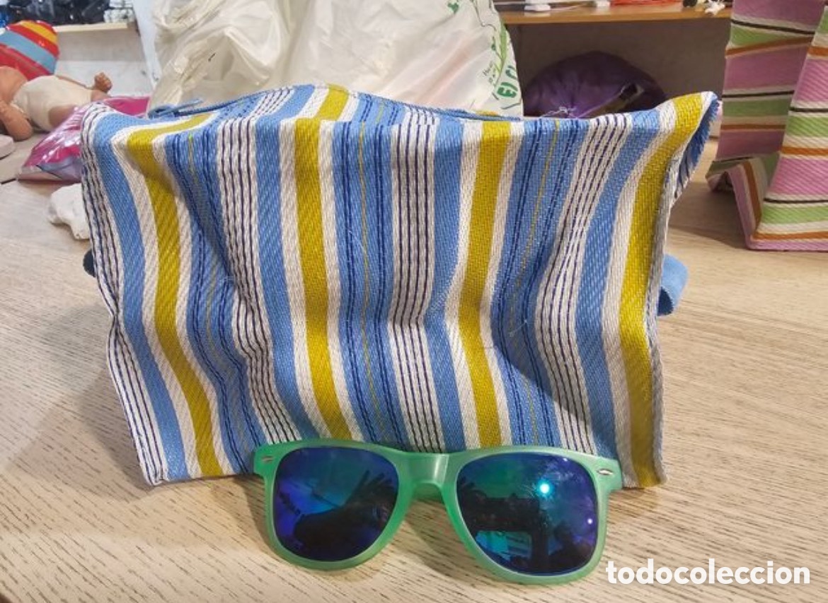 Segunda mano: Conjunto de gafas, neceser playero - Foto 2