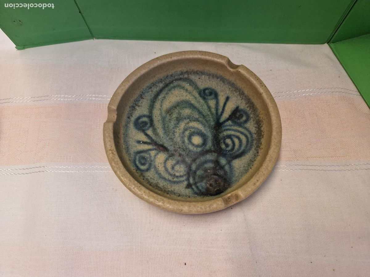 Segunda Mano: BONITO CENICERO DE CERAMICA. MARIPOSA.