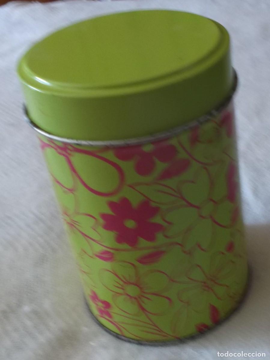 Segunda mano: bote metalico con flores - Foto 3