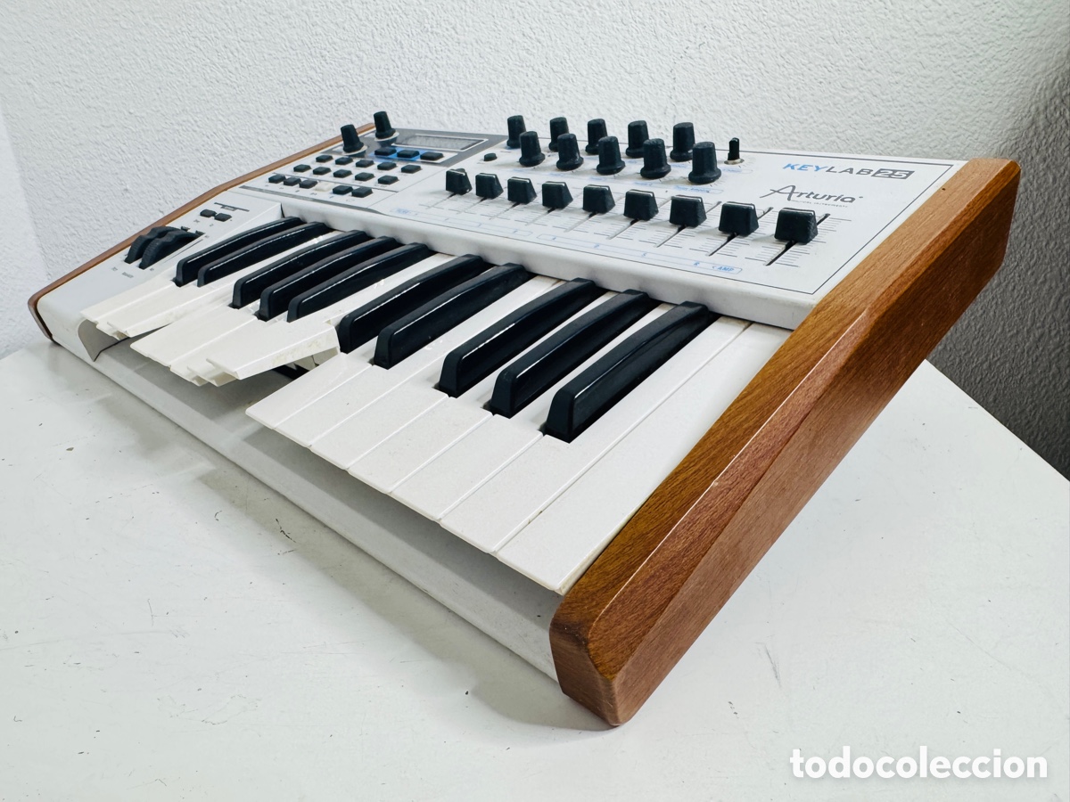 Segunda mano: Arturia KeyLab 25 Midi Keyboard Solo Piezas No Funciona - Foto 8
