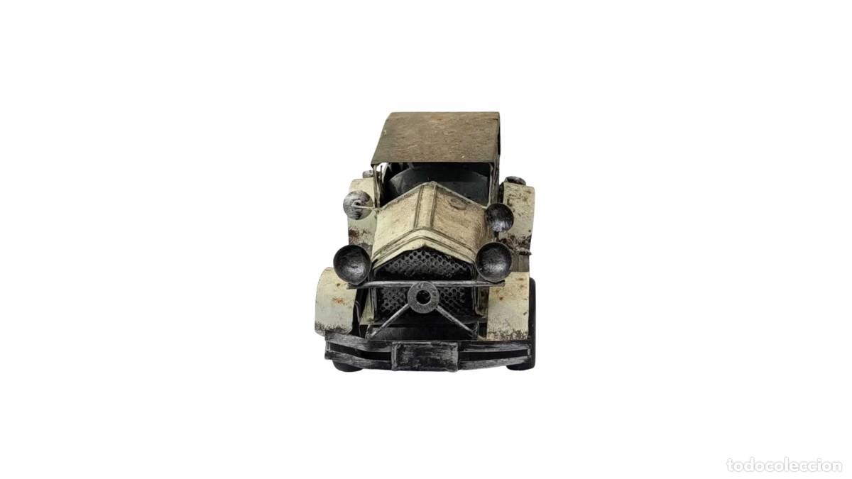 Seconda Mano: Figura Decorativa de Coche Cl&aacute;sico Vintage &ndash; Metal con Acabado R&uacute;stico &ndash; Inspirado en Ford T
