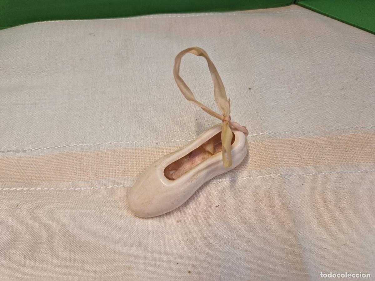 Seconda Mano: BONITO MINI ZAPATO DE BALET EN PORCELANA.