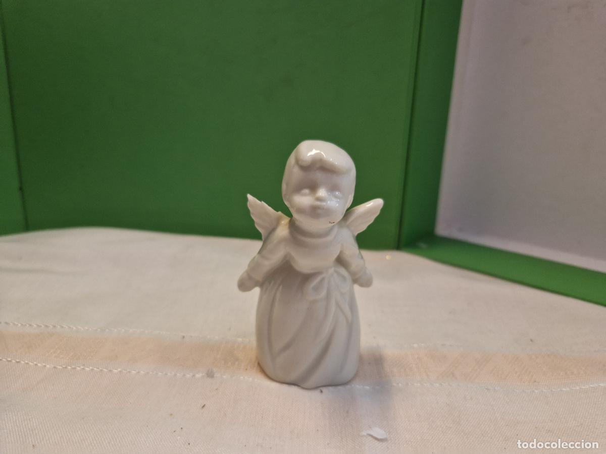 Segunda Mano: BONITO ANGEL DE PORCELANA DECORATIVO.