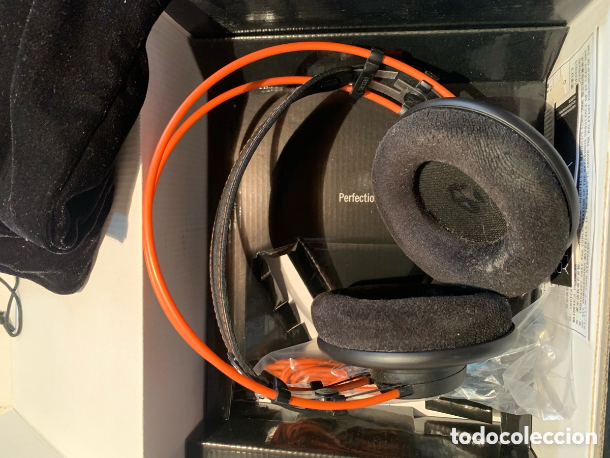 Segunda Mano: Auriculares Profesional Con Caja y Bolsa Tercio Pelo