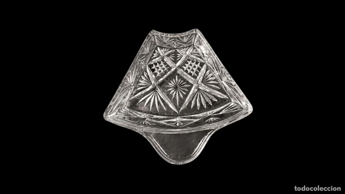Segunda M&atilde;o: CUENCO / BANDEJA DE CRISTAL TALLADO - MOTIVOS ESTRELLA Y ROMBOS - VIDRIO CON RELIEVE - VINTAGE
