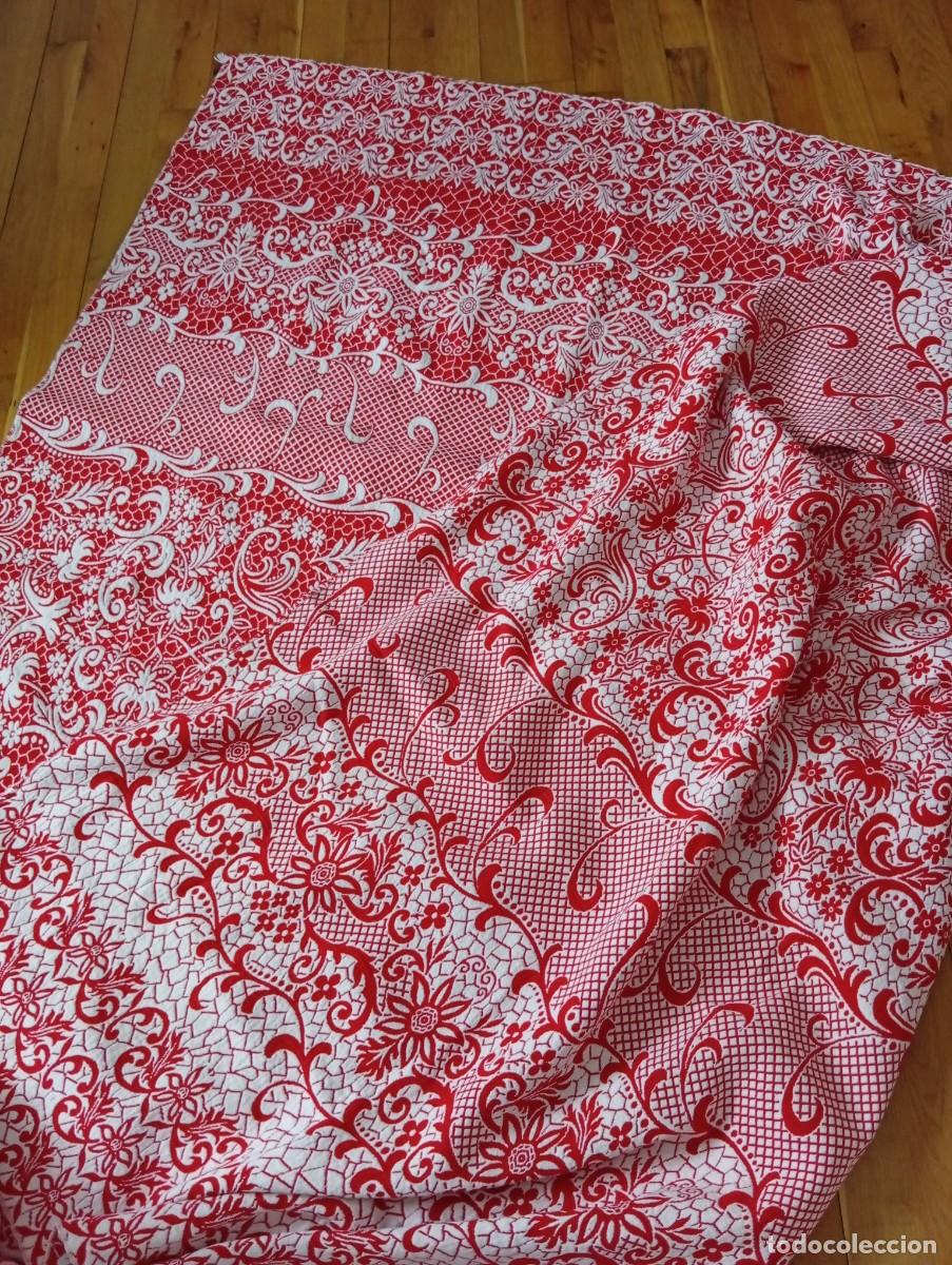 Segunda mano: Colcha Algod&oacute;n Reversible Jacquard A&ntilde;os 60 - Foto 1