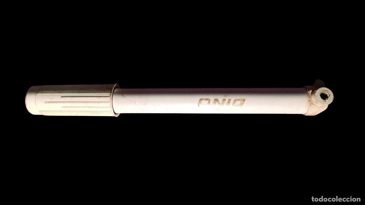 Segunda Mano: MINIBOMBA DE BICICLETA MARCA DINO - ALUMINIO - VINTAGE - A&Ntilde;OS 70/80