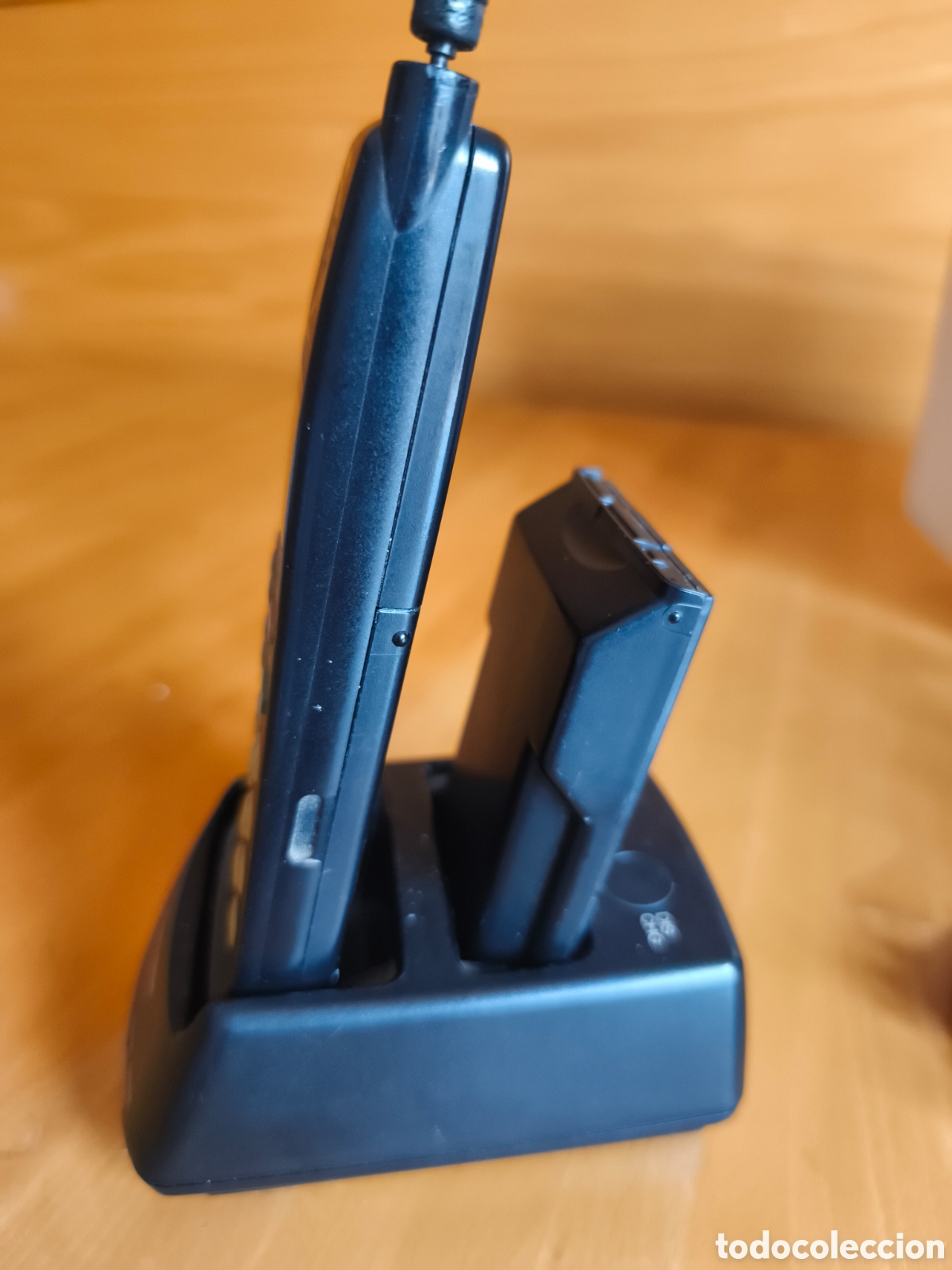Segunda mano: Tel&eacute;fono Mitsubishi MT-7, anal&oacute;gico - Foto 5