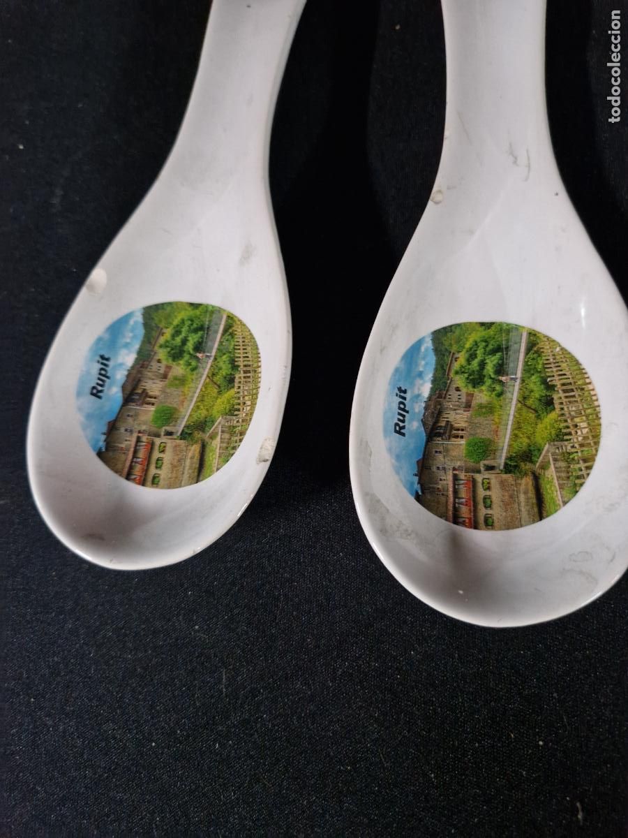 Segunda mano: 2 BONITOS REPOSA CUCHARAS EN CERAMICA. - Foto 2