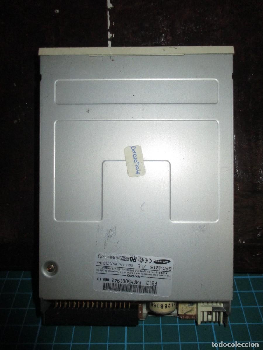 Segunda mano: 540- Disquetera 3.5&rdquo; Interna 1.44Mb (Samsung SFD-321B) - Impecable Estado - Foto 2