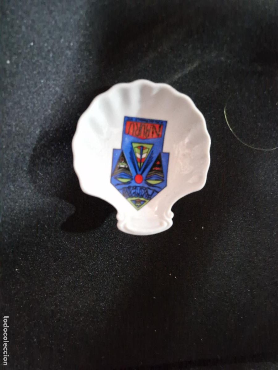 Segunda Mano: BONITO MINI PLATO DECORATIVO. NAURO