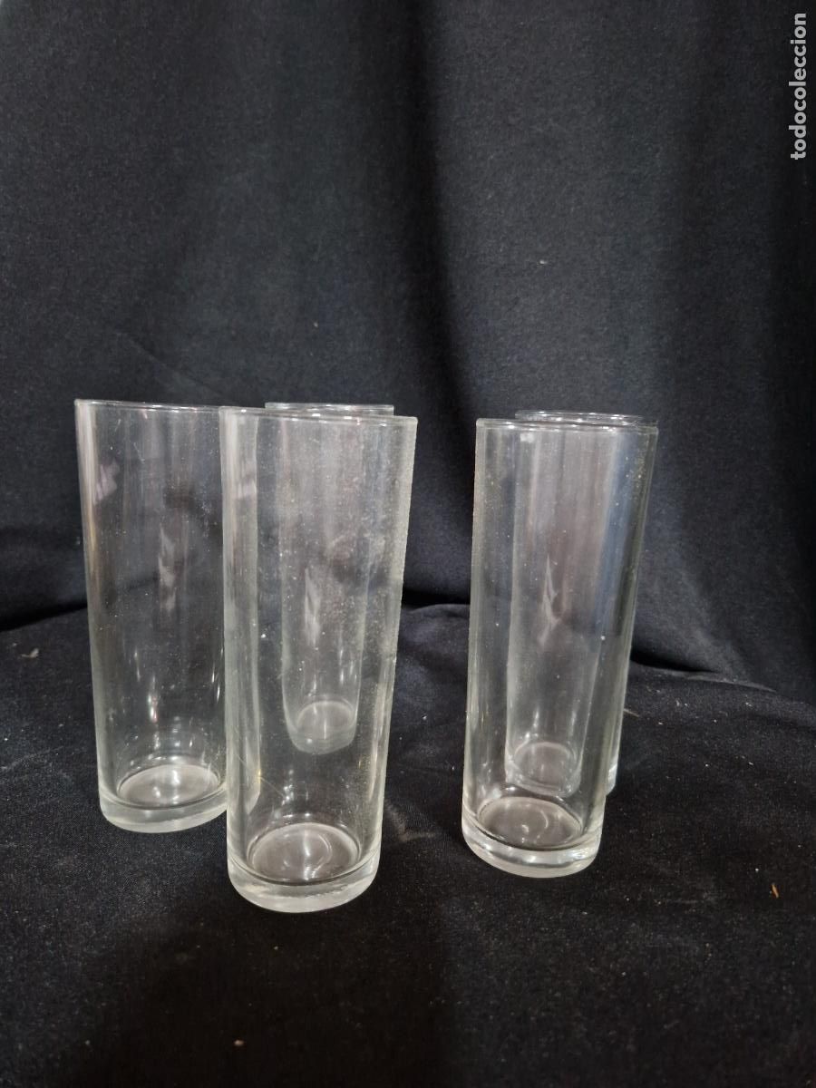 Segunda mano: 5 BONITOS VASOS DE CRISTAL. MEDIDA 16*7CM - Foto 1
