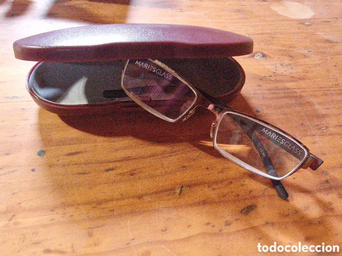 Segunda Mano: Excelente gafas con funda,de aumento 3.50,buen estado
