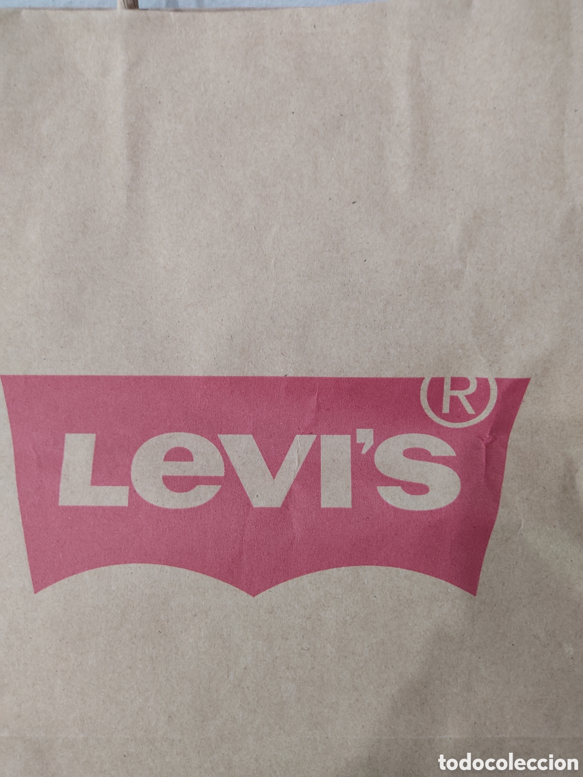Segunda mano: Bolsa de Papel marca Levis en buen estado - Foto 4