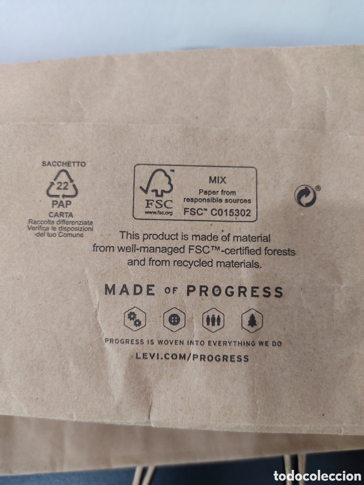 Segunda mano: Bolsa de Papel marca Levis en buen estado - Foto 16