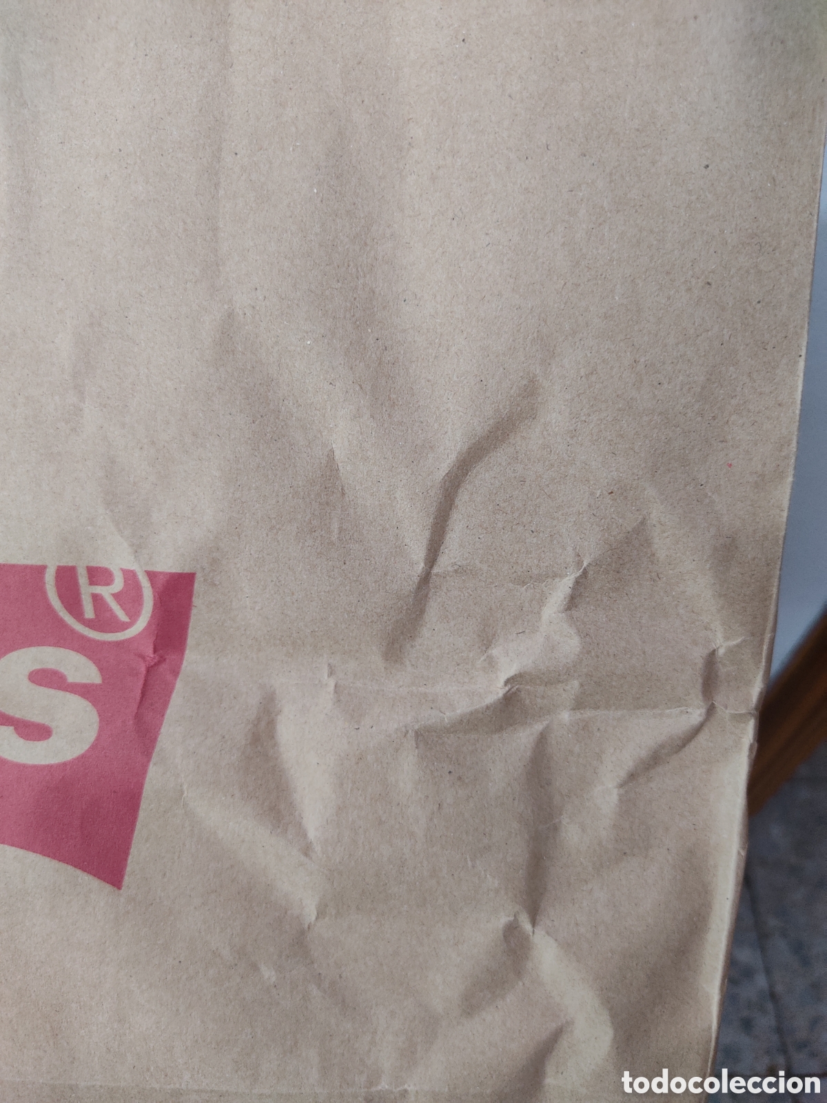 Segunda mano: Bolsa de Papel marca Levis en buen estado - Foto 23