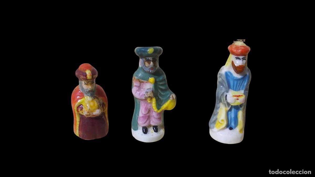 Second-Hand: SET DE TRES FIGURILLAS DE REYES MAGOS EN PORCELANA PINTADA A MANO, A&Ntilde;OS 90
