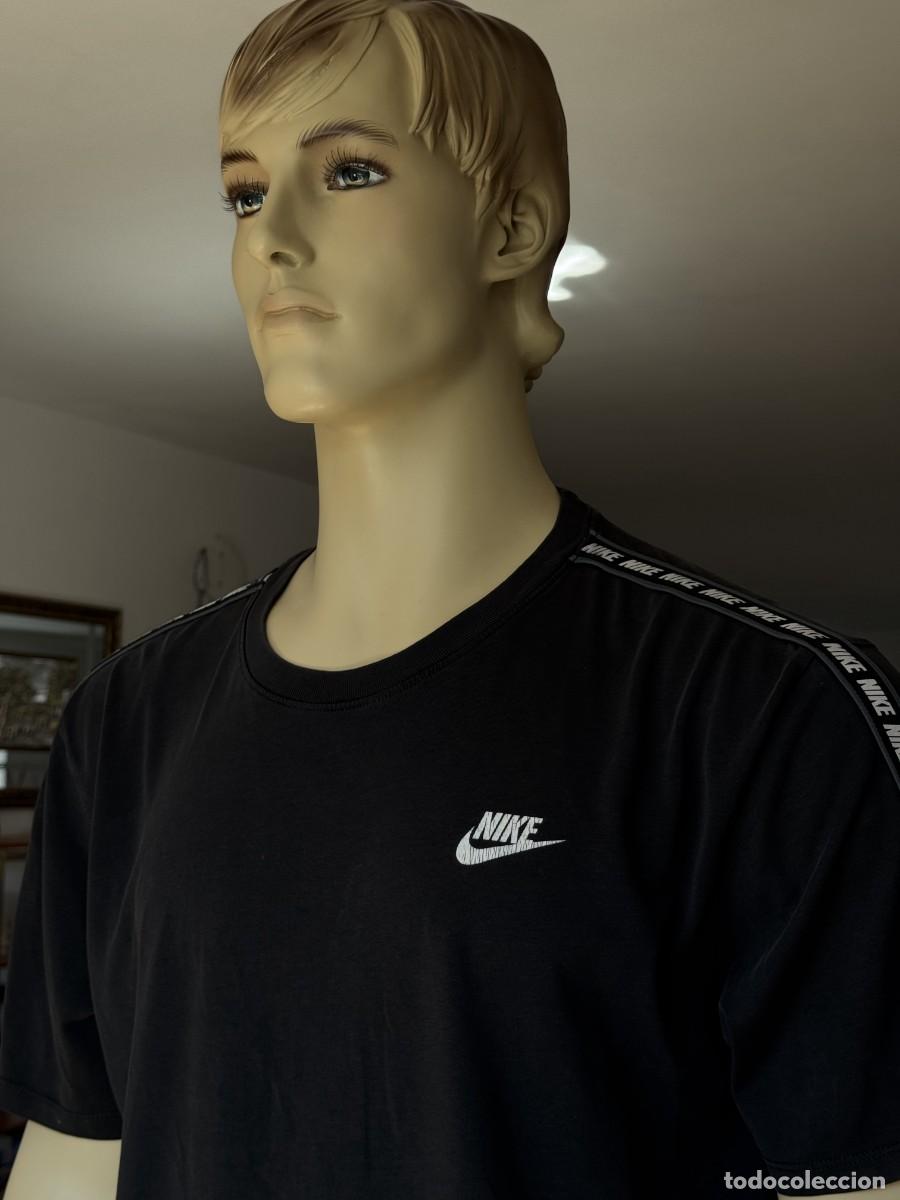 Segunda Mano: Nike L Camiseta Negra ORIGINAL env&iacute;o econ&oacute;mico