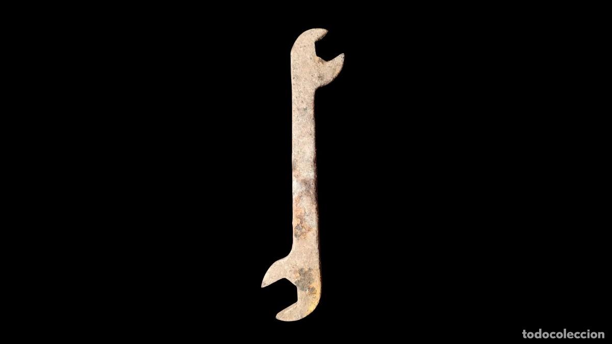 D'Occasion: LLAVE FIJA DOBLE BOCA ABIERTA &middot; 15 Y 18 mm &middot; ACERO ESTAMPADO &middot; MANGO PLANO