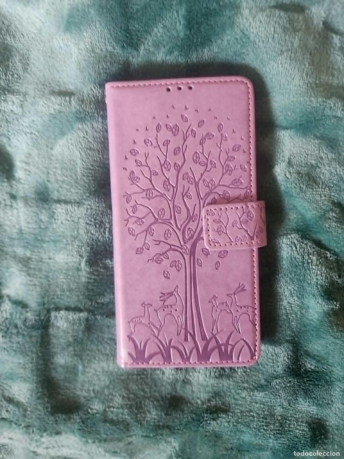 Segunda Mano: Tel&eacute;fono m&oacute;vil Samsung Galaxy S8+ con funda lila