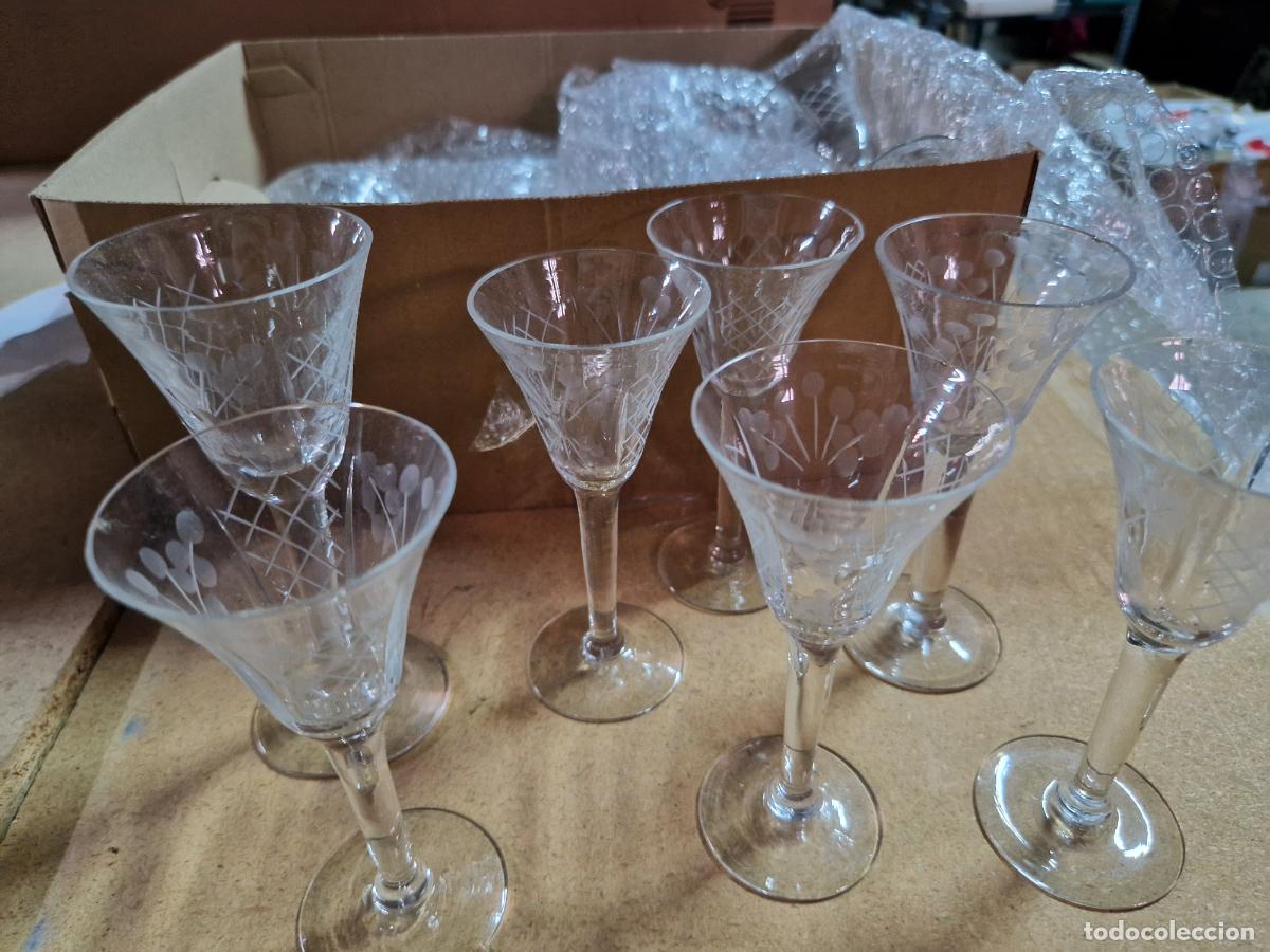Segunda Mano: BONITO LOTE DE COPAS DE CRISTAL. DIFERENTES TAMA&Ntilde;OS.