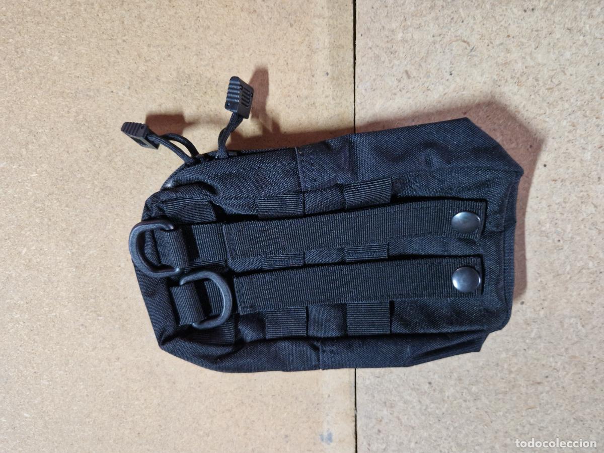 Segunda Mano: BONITO BOLSO ESTILO NECESER COLOR NEGRO