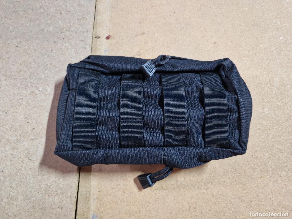 Segunda mano: BONITO BOLSO ESTILO NECESER COLOR NEGRO - Foto 1