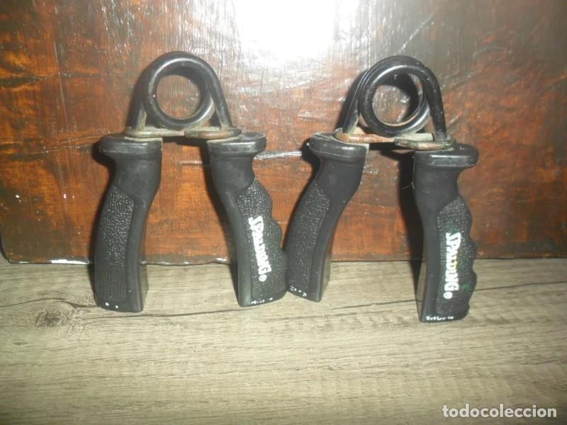 Segunda mano: 586- Lote de dos Ejercitadores de manos - hand trip - spalding - Foto 2