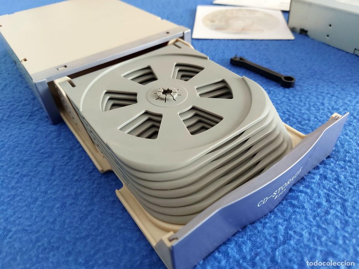 Second-Hand: Clasificador retro de CDs para ordenador