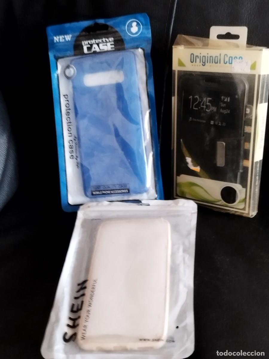 Segunda Mano: Lote de tres fundas para tel&eacute;fono m&oacute;vil.