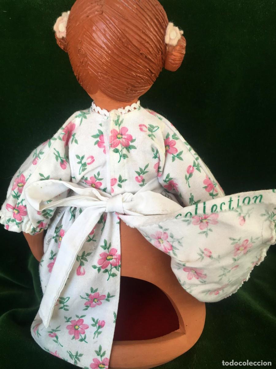 Segunda mano: Mu&ntilde;eca de terracota o barro cocido - Foto 2