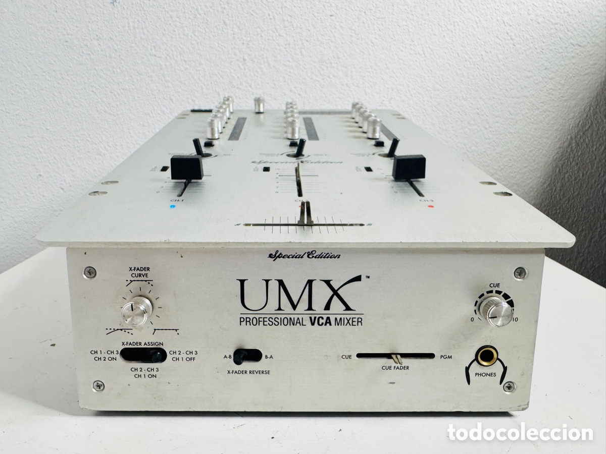 Segunda mano: mesa de mezclas DJ Gemini UMX Special Edition Incompleta Funciona - Foto 3