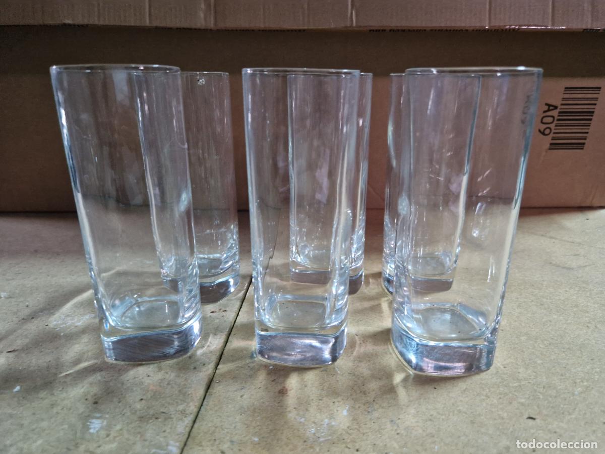 Segunda mano: 6 BONITOS VASOS DE CRISTAL. MEDIDA 14*16CM - Foto 2